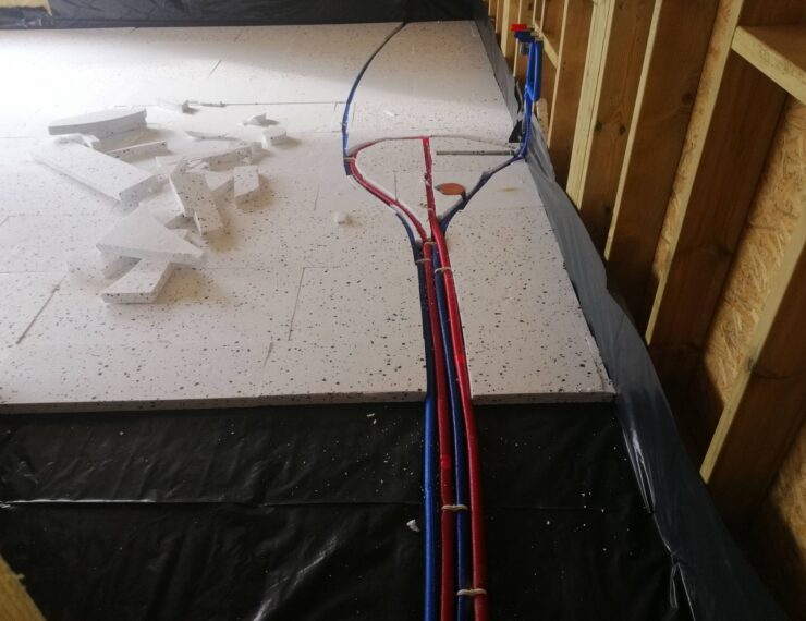 Budowa domu w Wyrach