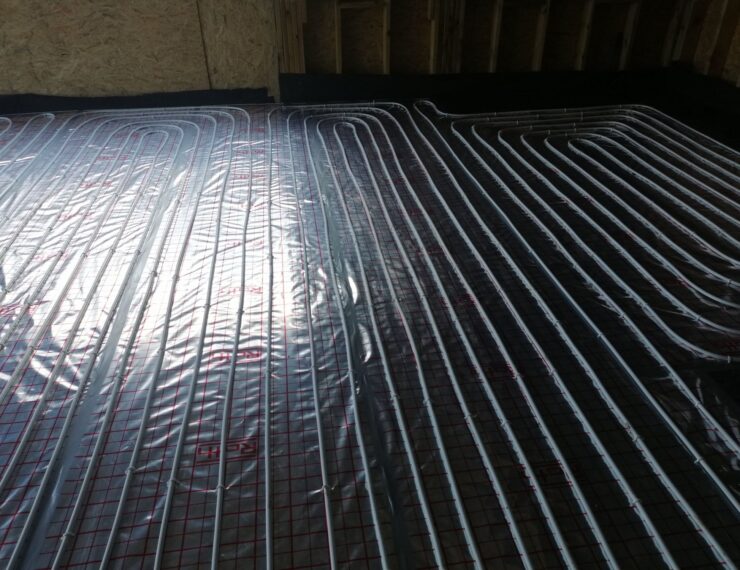 Budowa domu w Wyrach