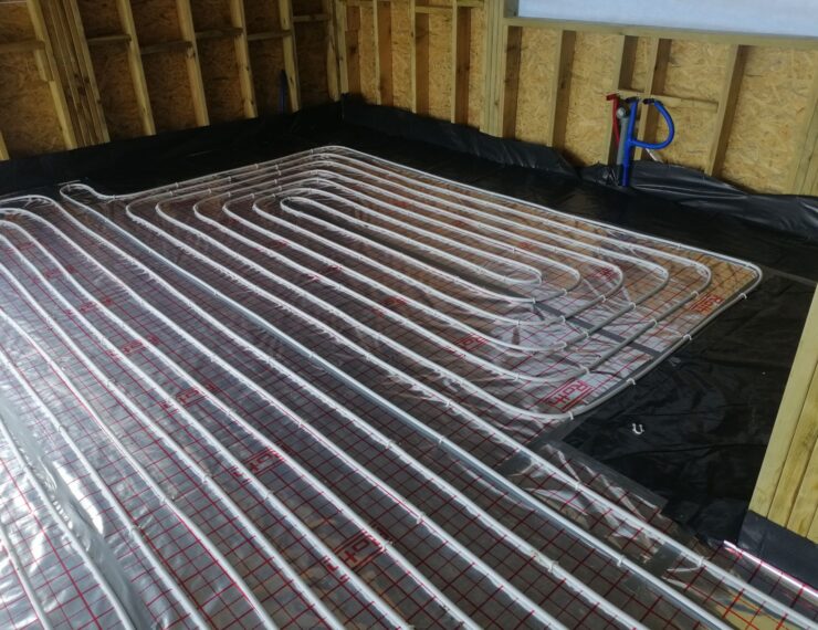 Budowa domu w Wyrach