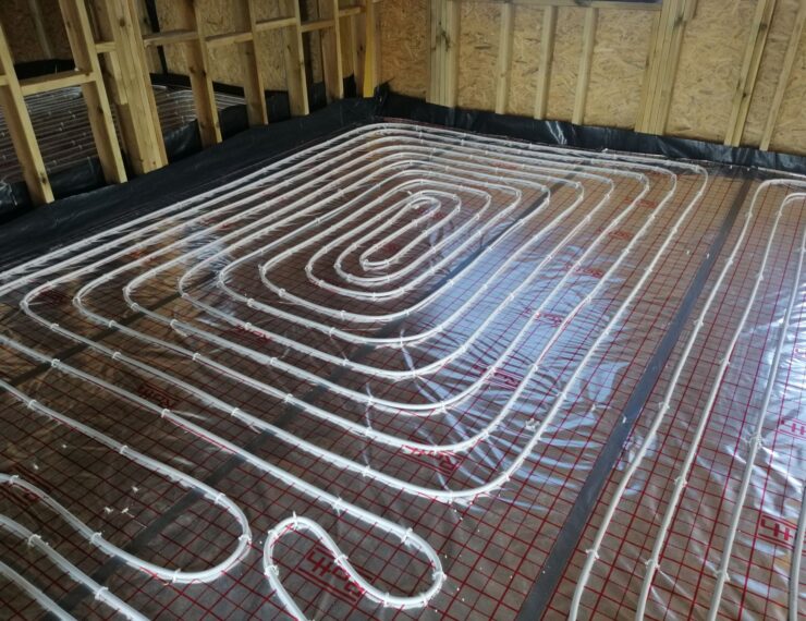 Budowa domu w Wyrach