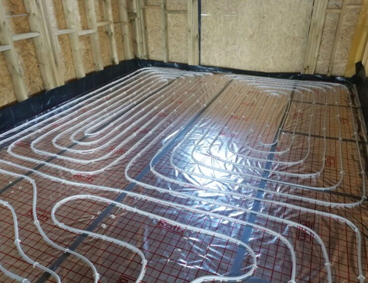 Budowa domu w Wyrach