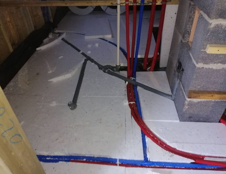 Budowa domu w Górze