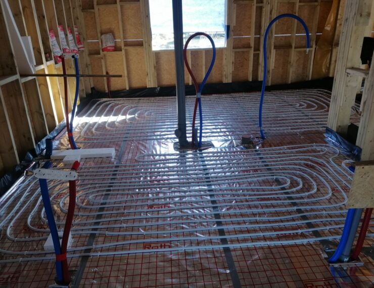 Budowa domu w Wyrach