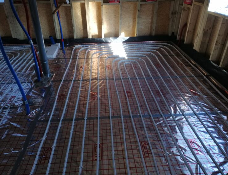 Budowa domu w Wyrach