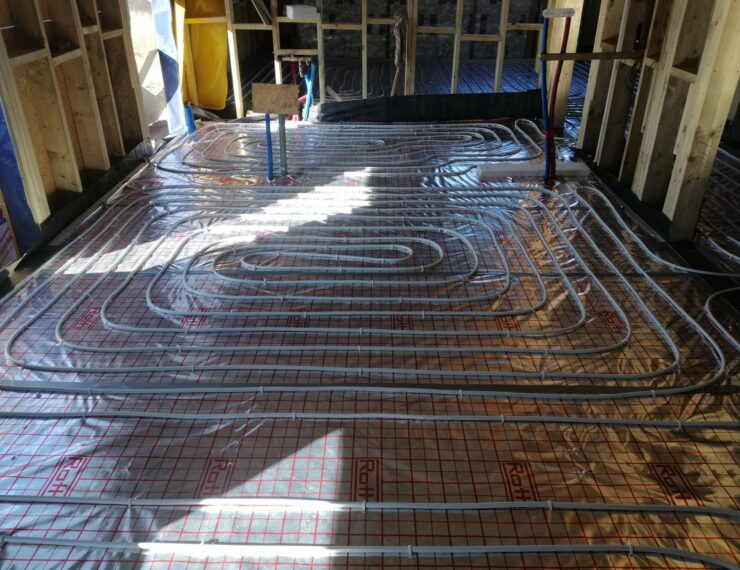 Budowa domu w Wyrach