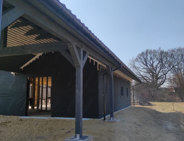 Budowa domu w Stanicy