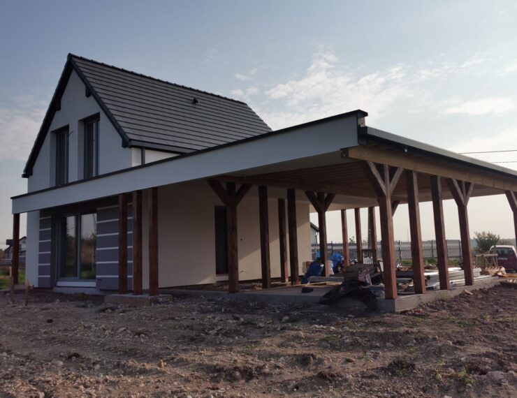 Budowa domu w Balinie