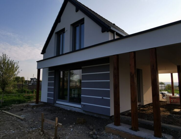 Budowa domu w Balinie