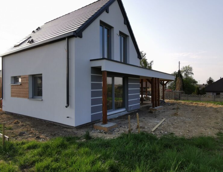 Budowa domu w Balinie