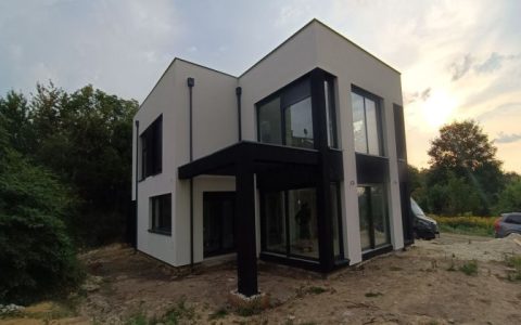 Nowoczesny dom z drewna