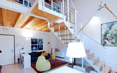 Dom drewniany z antresolą